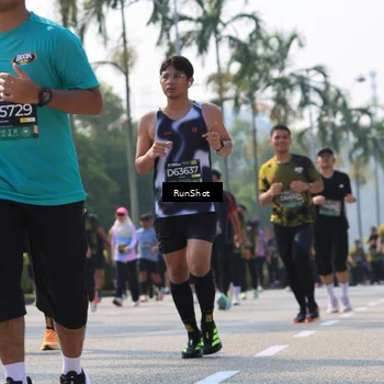 Runner Photo 7015670