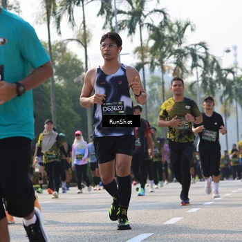 Runner Photo 7015673