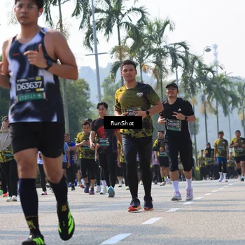 Runner Photo 7015682