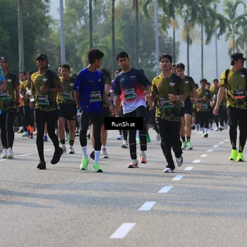 Runner Photo 7015684