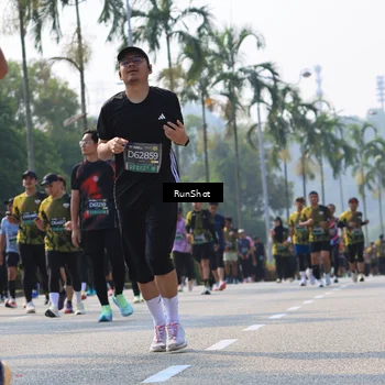 Runner Photo 7015739