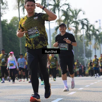 Runner Photo 7015743
