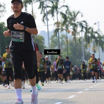 Runner Photo 7015761