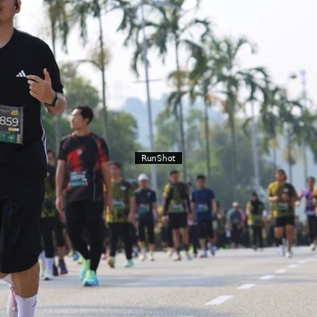 Runner Photo 7015777