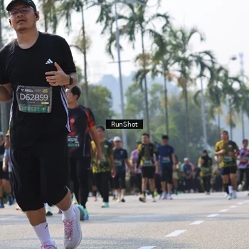Runner Photo 7015784