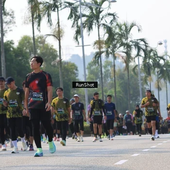 Runner Photo 7015808