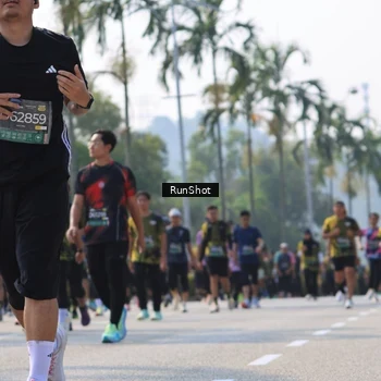 Runner Photo 7015809