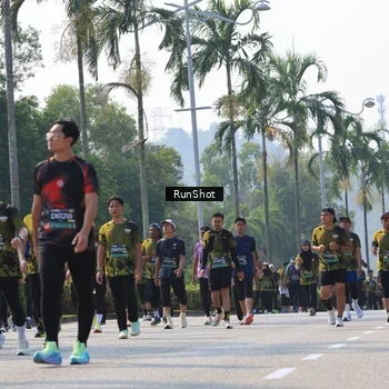 Runner Photo 7015816