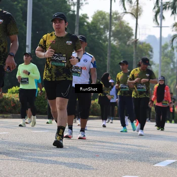Runner Photo 7015817