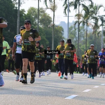 Runner Photo 7015822