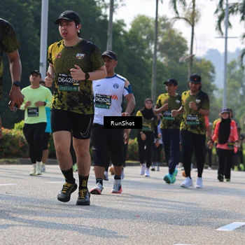 Runner Photo 7015824