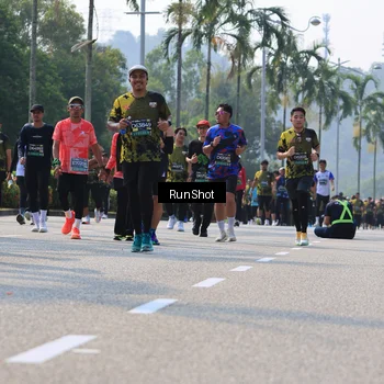 Runner Photo 7015846