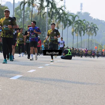 Runner Photo 7015849