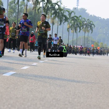 Runner Photo 7015860