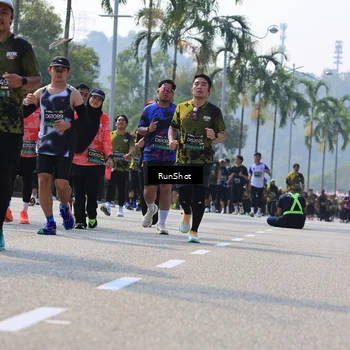 Runner Photo 7015873