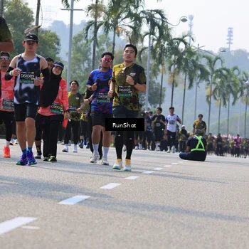 Runner Photo 7015874