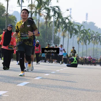 Runner Photo 7015903