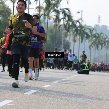 Runner Photo 7015914