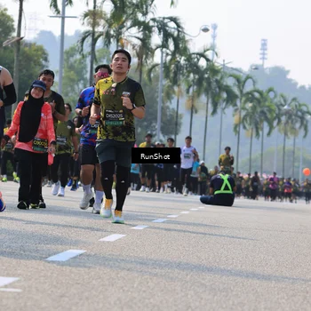 Runner Photo 7015925