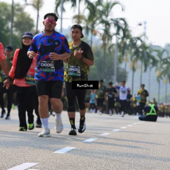 Runner Photo 7015929