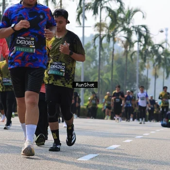 Runner Photo 7015967