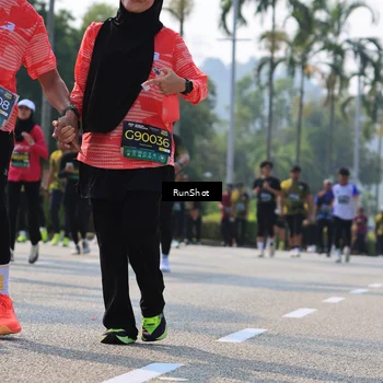 Runner Photo 7015986