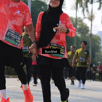 Runner Photo 7016000