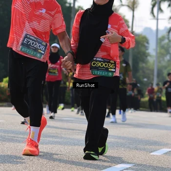 Runner Photo 7016001