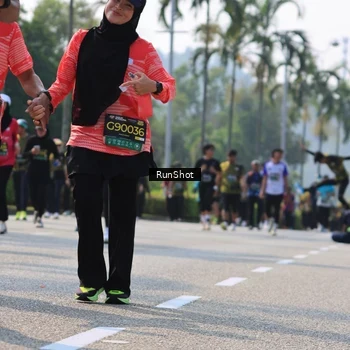 Runner Photo 7016014