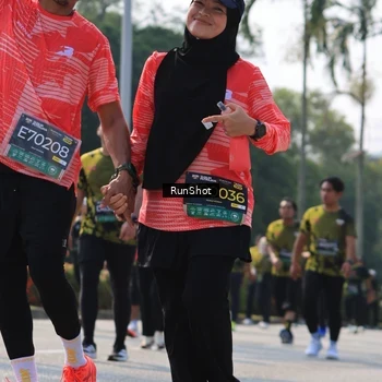 Runner Photo 7016015