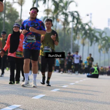 Runner Photo 7016029
