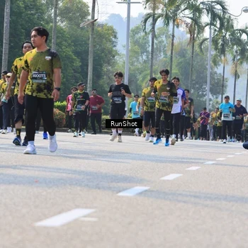 Runner Photo 7016032