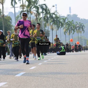 Runner Photo 7016038