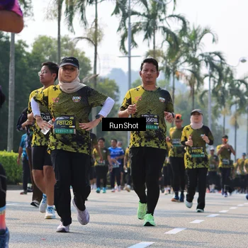 Runner Photo 7016082