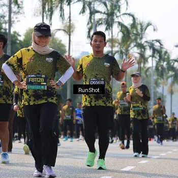 Runner Photo 7016085