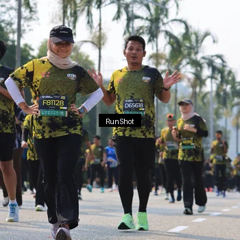 Runner Photo 7016086
