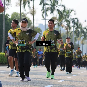 Runner Photo 7016090