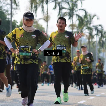 Runner Photo 7016092