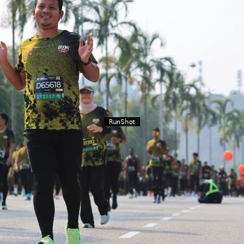 Runner Photo 7016118