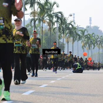 Runner Photo 7016138