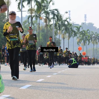 Runner Photo 7016147
