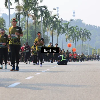 Runner Photo 7016151
