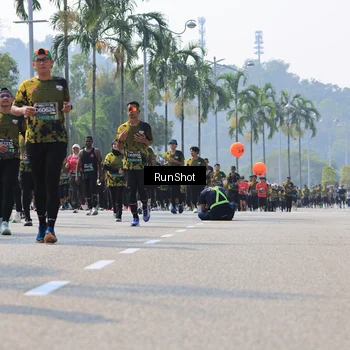 Runner Photo 7016154