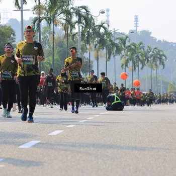 Runner Photo 7016160