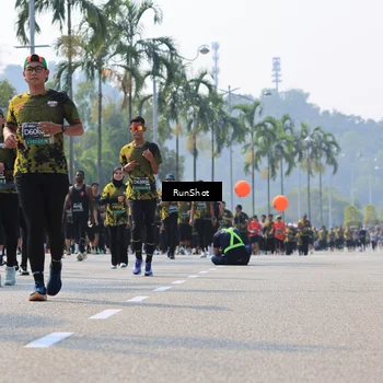 Runner Photo 7016171