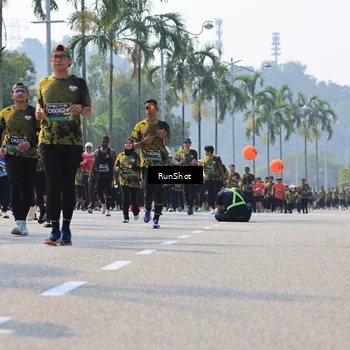Runner Photo 7016172