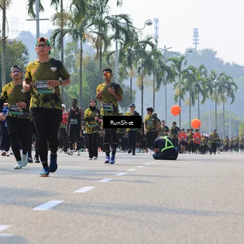 Runner Photo 7016175
