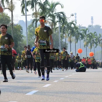 Runner Photo 7016185