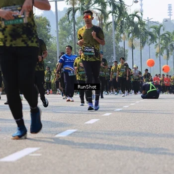Runner Photo 7016186