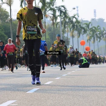 Runner Photo 7016218